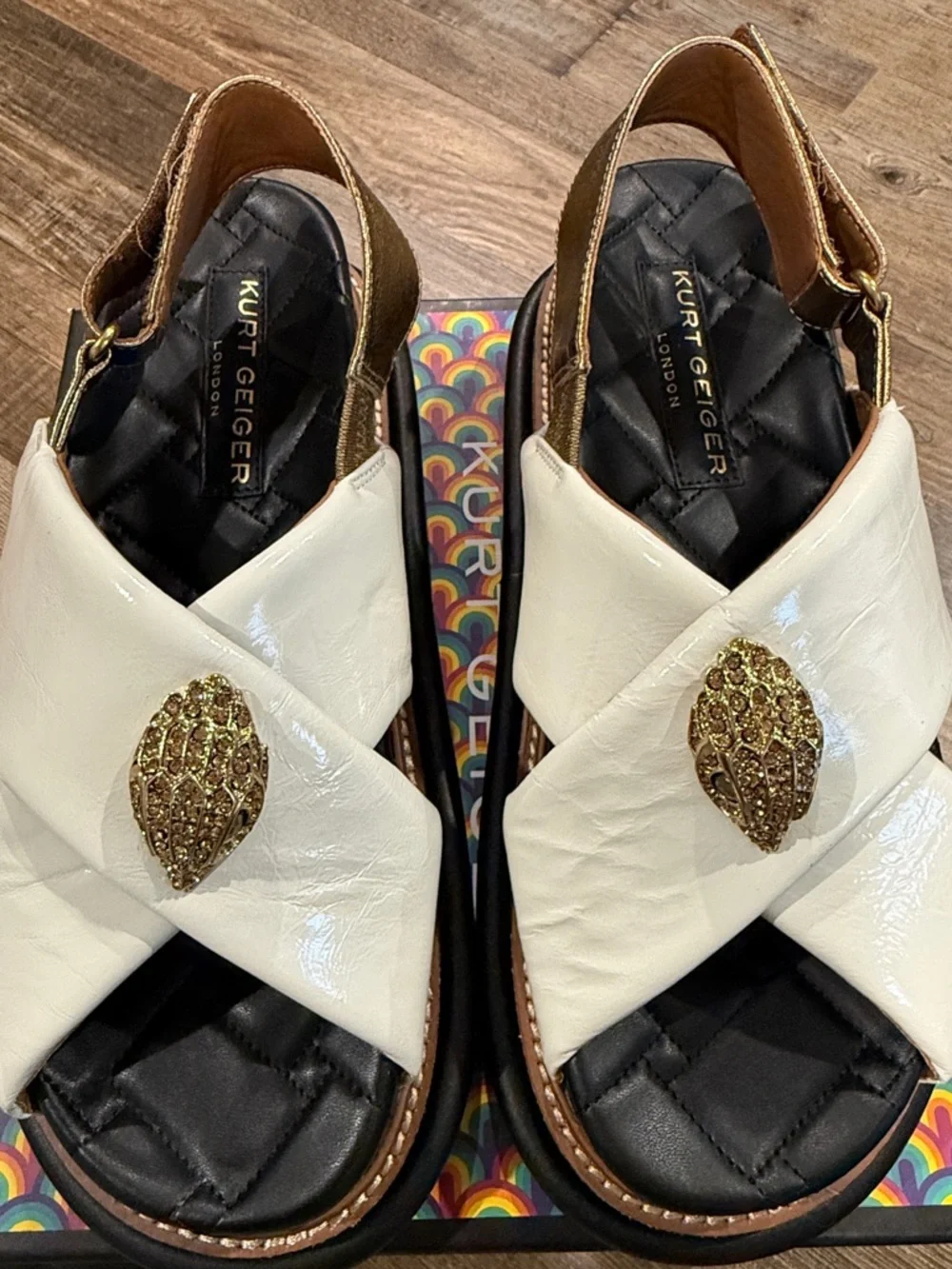 Kurt Geiger London ORSON CROSS STRAP SANDAL - Picture 5 of 6